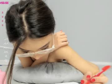 girl
        loko_chi cam image #410225