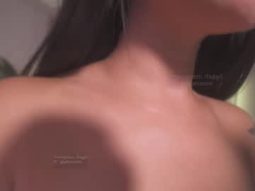 girl
        gigi_ulala cam image #4159542