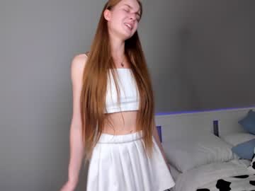 girl
        hayley_hayes cam image #1974208