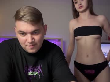couple
        lovelly_mooncouple cam image #3201804