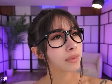 girl
        gigi_ulala cam image #1903121
