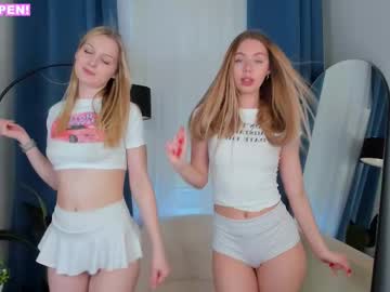 girl
        cassie_palmer cam image #4310435