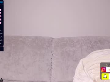 girl
        roxxana227 cam image #452018