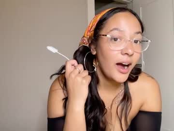 girl
        dreamyriri cam image #374286