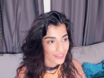 girl
        suzannedavise cam image #2079792