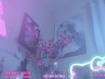 girl
        butterybubblebutt cam image #963160