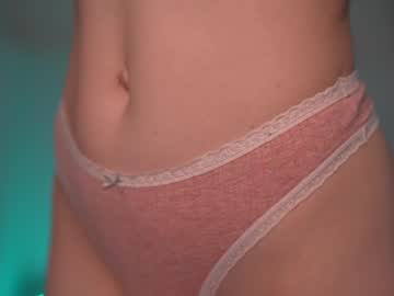 girl
        my_stella cam image #4187347