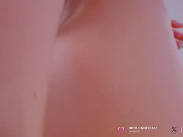 girl
        nicolle_mitchelle cam image #2682136