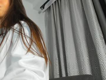 girl
        mimi_tease cam image #4019620