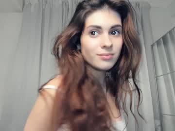 girl
        love_storiesa cam image #1692574