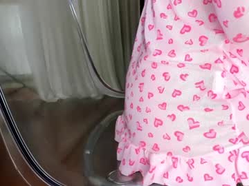 girl
        mazeekiin cam image #3570802