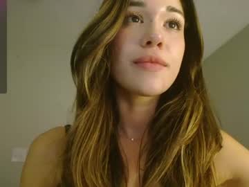 girl
        valerie_james3 cam image #3007299