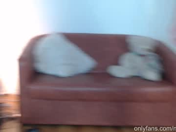 couple
        monaher cam image #1486639
