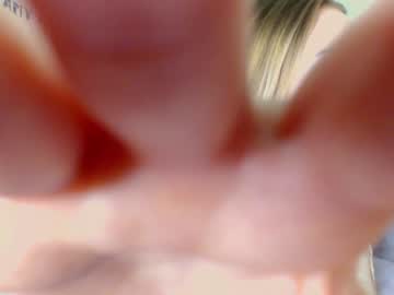 couple
        sheeeeeeeeesh_ cam image #906171
