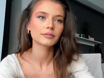 girl
        isia_slay cam image #293116