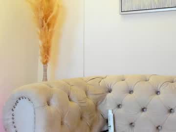 girl
        shena_nomy cam image #1841958