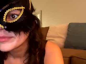 girl
        greek_goddess777 cam image #3630350