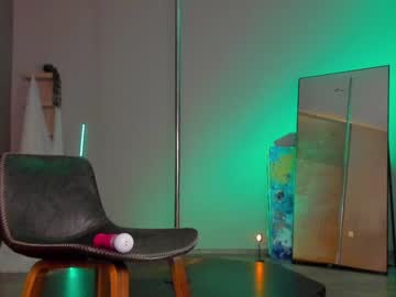 girl
        _meganmeow_ cam image #1114997