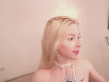 girl
        my_stella cam image #4556267