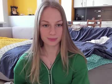 girl
        magic_couple13 cam image #2711297