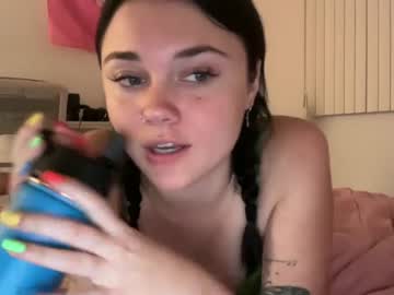 girl
        queencassidyy cam image #2225664