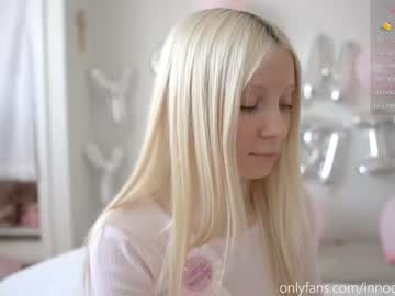 girl
        pureangeldolores cam image #2575767