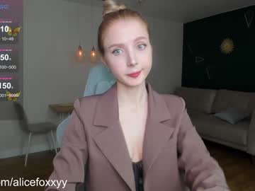 girl
        oh_honey_ cam image #2247300