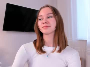 girl
        lynethamm cam image #4588698