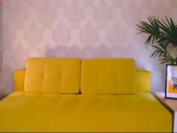 girl
        laura_shtein cam image #160122
