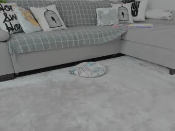 girl
        sweety_rinushka_ cam image #1495938
