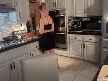 girl
        phoenix_taylor cam image #1771232