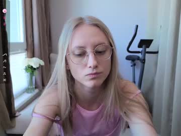 girl
        angeellina cam image #4459316
