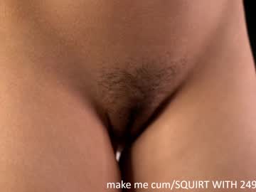 girl
        dovia cam image #1996674