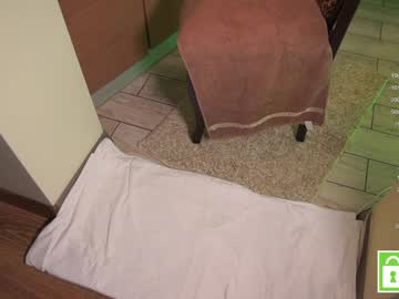 girl
        checkmypeach cam image #4676237