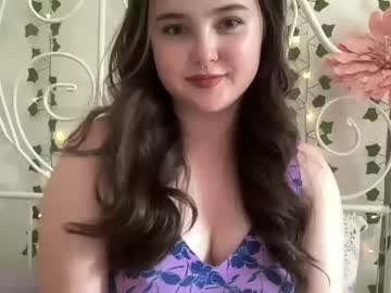 girl
        goddessaveryrose cam image #1516916