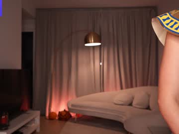 girl
        anniehillofficial_ cam image #3585369