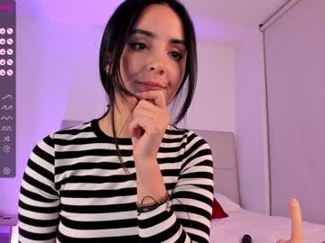 girl
        annie_dreams cam image #723024