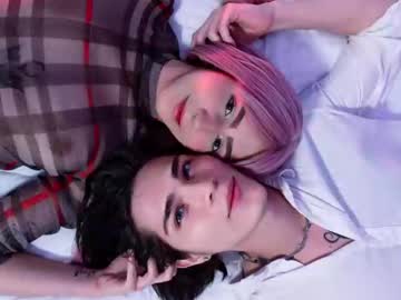 couple
        holy_taby_ cam image #2902382