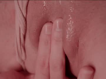 girl
        chaturbatable cam image #1833432