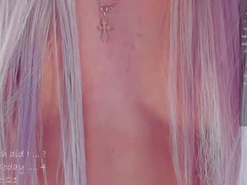 girl
        blush_mikki cam image #3669497