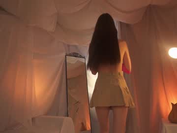 girl
        sunny_maria cam image #2746972