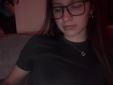 girl
        marspag2003 cam image #1949221