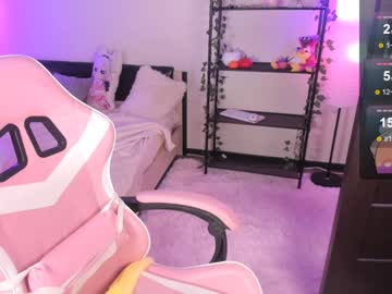 girl
        claire_bunny cam image #3921285
