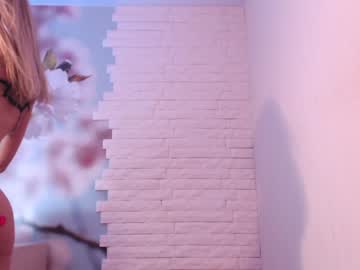 girl
        mazzanti_ cam image #3355022