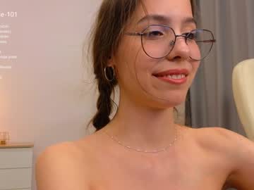 girl
        wanda_robinson cam image #3029491
