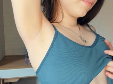 girl
        rowenahallman cam image #3065342