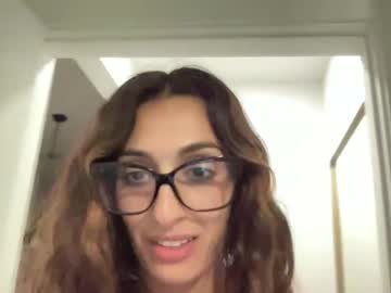 girl
        camiliakxoxo cam image #3394406