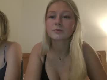 girl
        miaaastone cam image #3973663