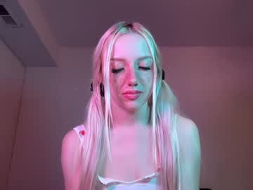 girl
        riababe cam image #671651