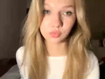 girl Webcam Girls Sex Thressome And Foursome with sultry_dreamer_4ever